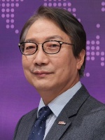 HyeonWoo Lee